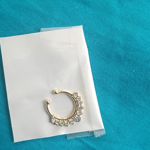 Jewelry - Picture 3 of 3